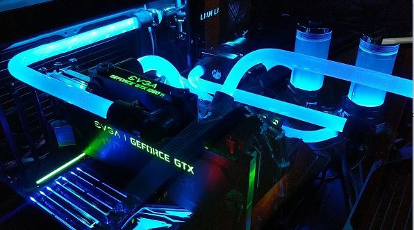 Lian Li DK-05 Liquid Cooled Build 6